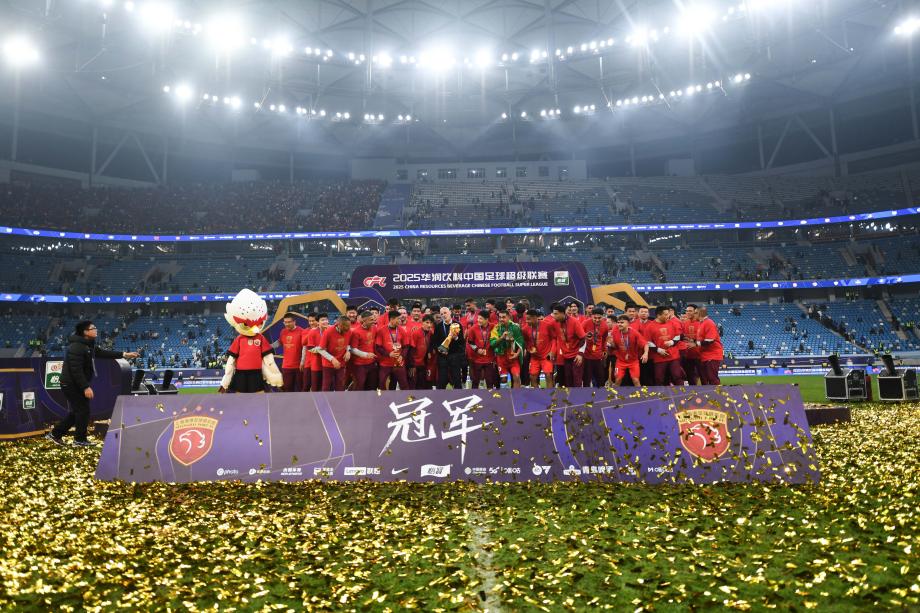 加布里埃尔破门 上海海港赢球收获中超三连冠