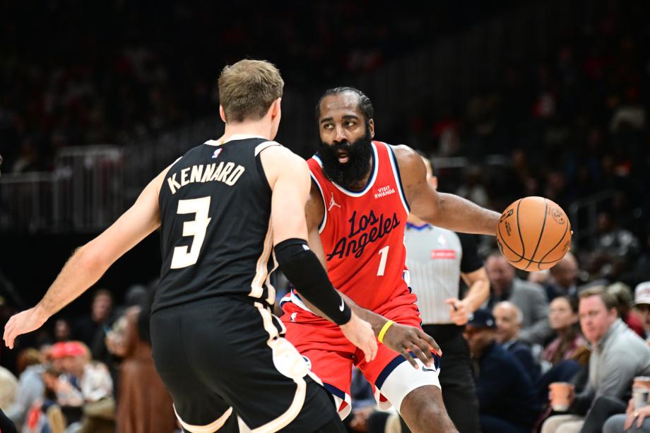 哈登27+9莱昂纳德21分 快船大胜老鹰终结五连败