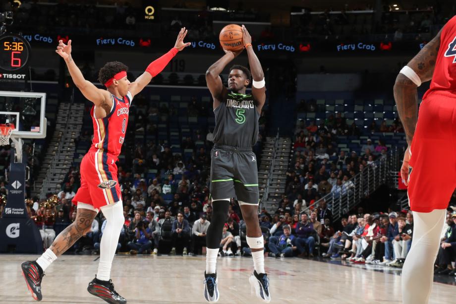 兰德尔28+9墨菲21+7+8 森林狼双杀鹈鹕迎四连胜