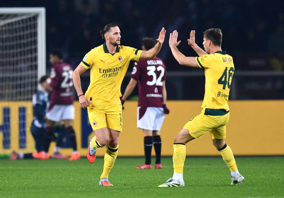 意甲-普利西奇双响拉比奥特世界波 米兰3-2登顶