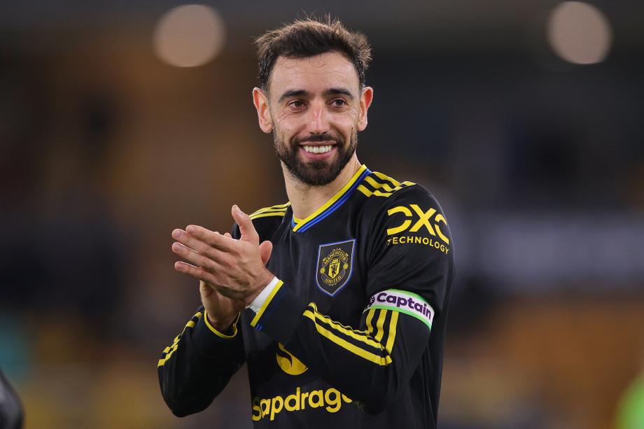 英超-B费2射1传芒特建功 曼联4-1狼队升至第六