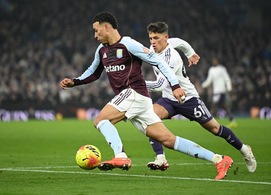 英超-库尼亚破门罗杰斯梅开二度 曼联1-2不敌维拉