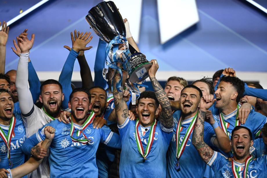 [图]内雷斯双响 那不勒斯2-0队史第三次问鼎意超杯世界杯首场比赛