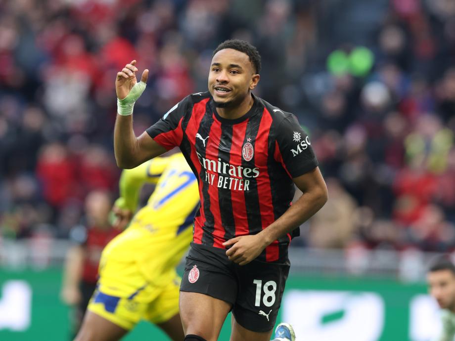 意甲-恩昆库双响普利西奇建功 AC米兰3-0维罗纳