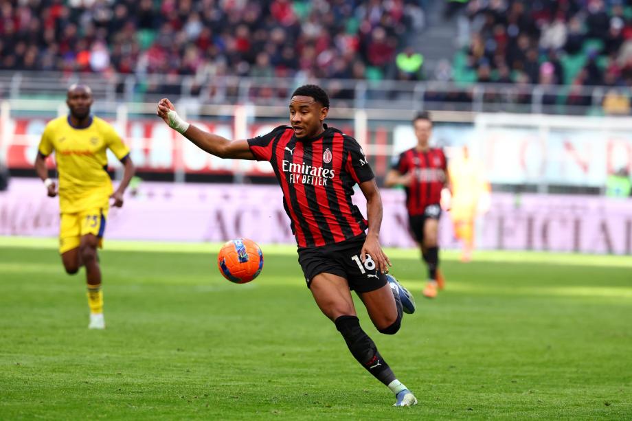 意甲-恩昆库双响普利西奇建功 AC米兰3-0维罗纳