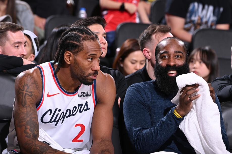 NBA：莱昂纳德哈登合砍54分 快船41分大胜国王