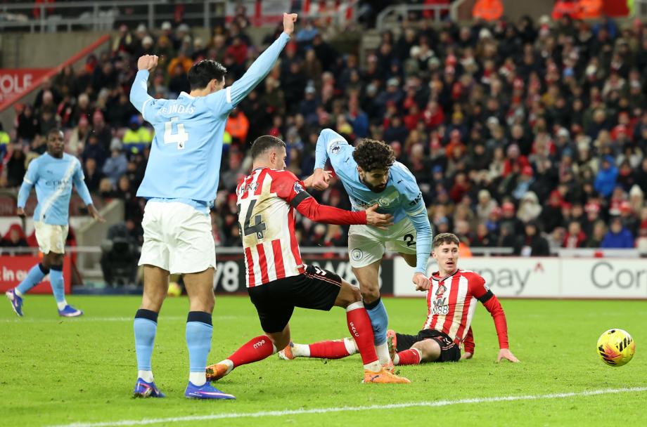 英超-桑德兰0-0战平曼城 B席进球无效格瓦中柱