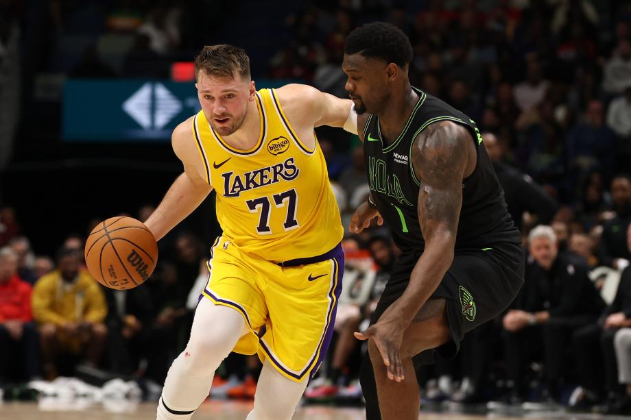 詹姆斯30+8+8东契奇30+10 湖人擒鹈鹕取三连胜