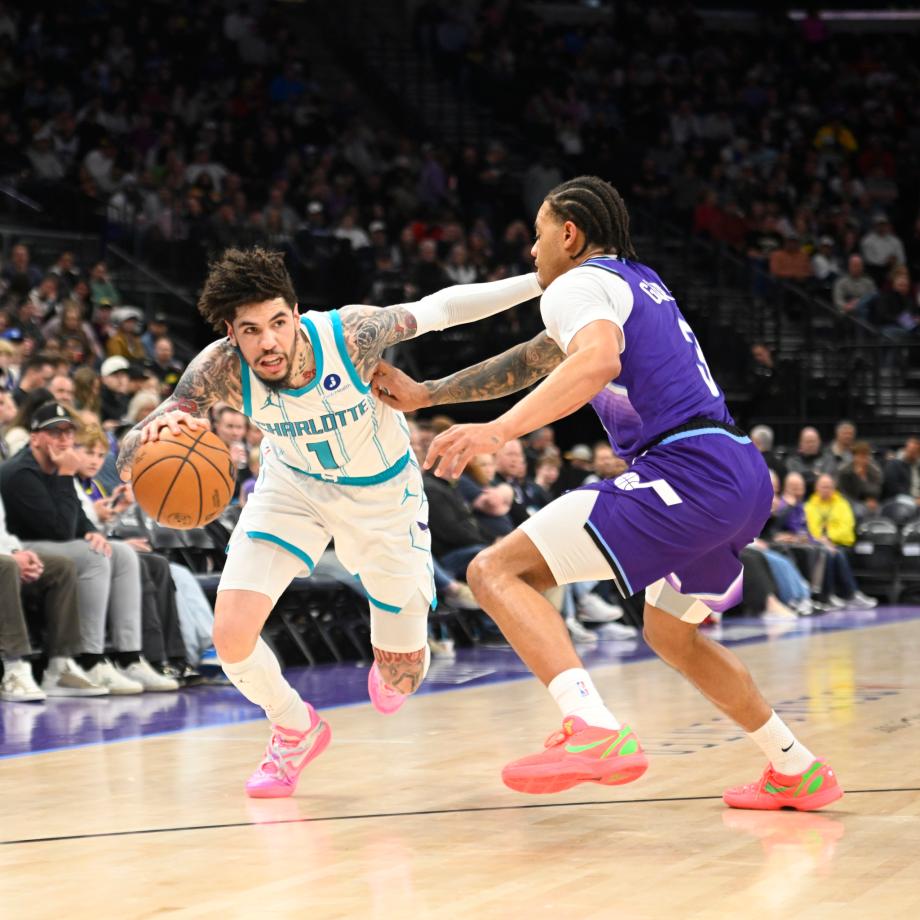 鲍尔17+5+5黄蜂9人上双150-95狂胜爵士55分