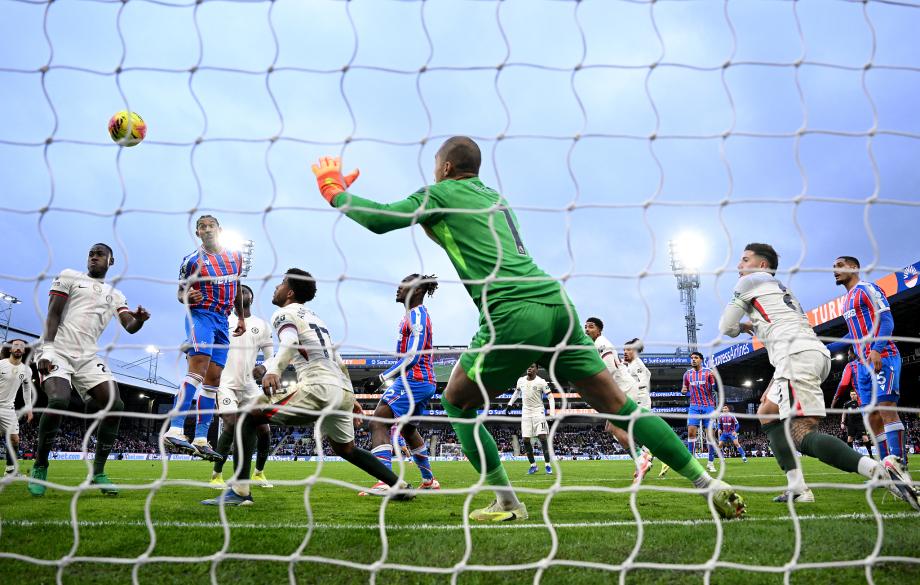 切尔西3-1十人水晶宫！双线3连胜升第五