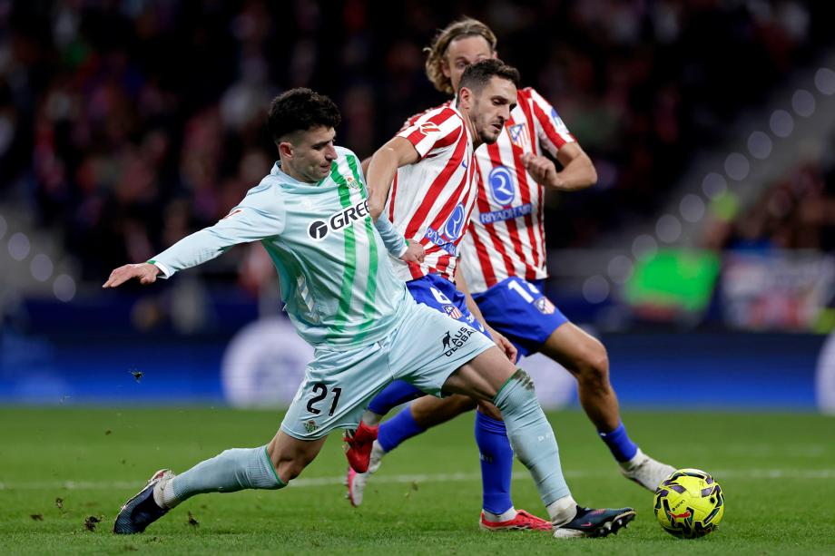 西甲-安东尼世界波破门 皇家贝蒂斯1-0客胜马竞