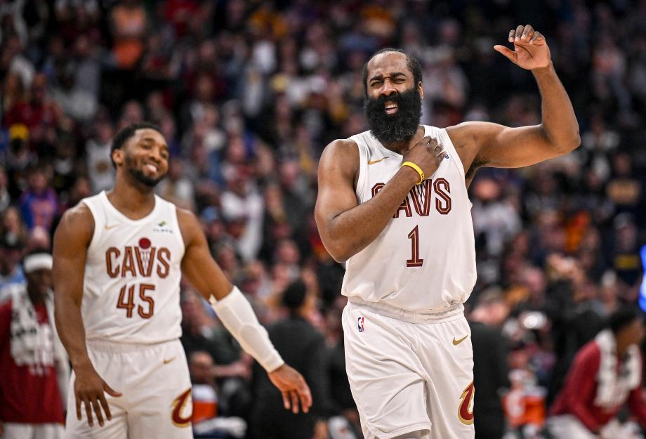 米切尔0.9秒罚球绝杀 骑士险胜掘金豪取四连胜