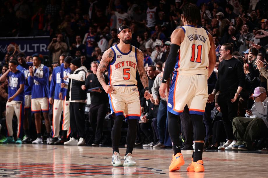 杜兰特空砍30分 火箭末节崩盘遭尼克斯逆转