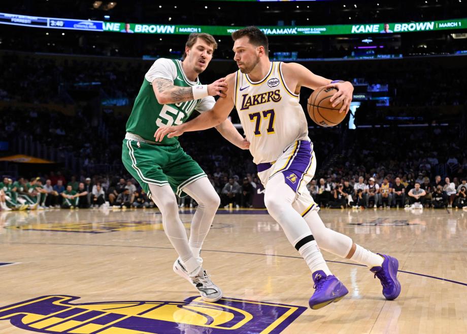 詹姆斯20分东契奇25分 湖人22分惨败凯尔特人