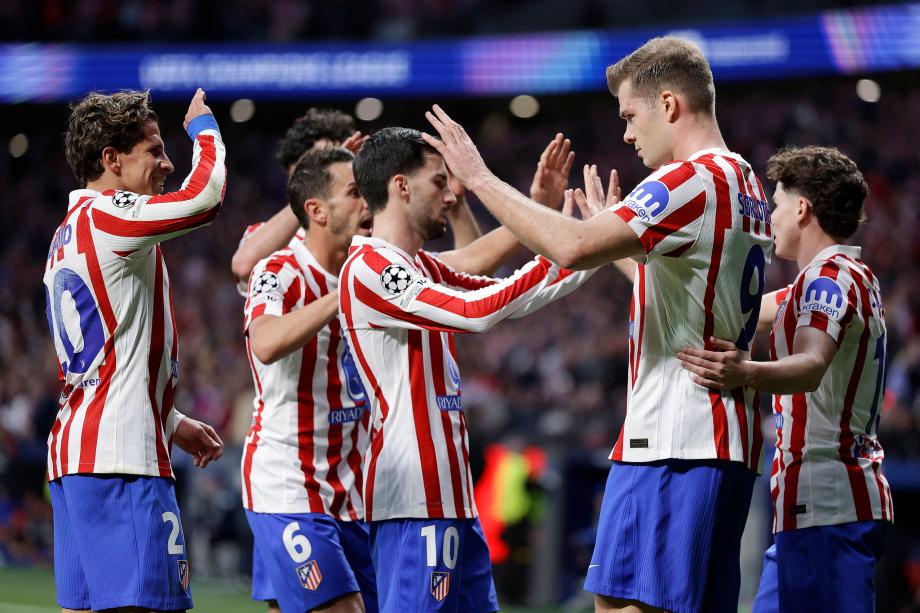 [图]瑟尔洛特戴帽 马竞总分7-4布鲁日进欧冠16强体育集锦