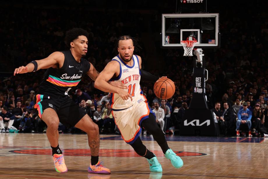 布伦森24分文班25+13 尼克斯终结马刺11连胜