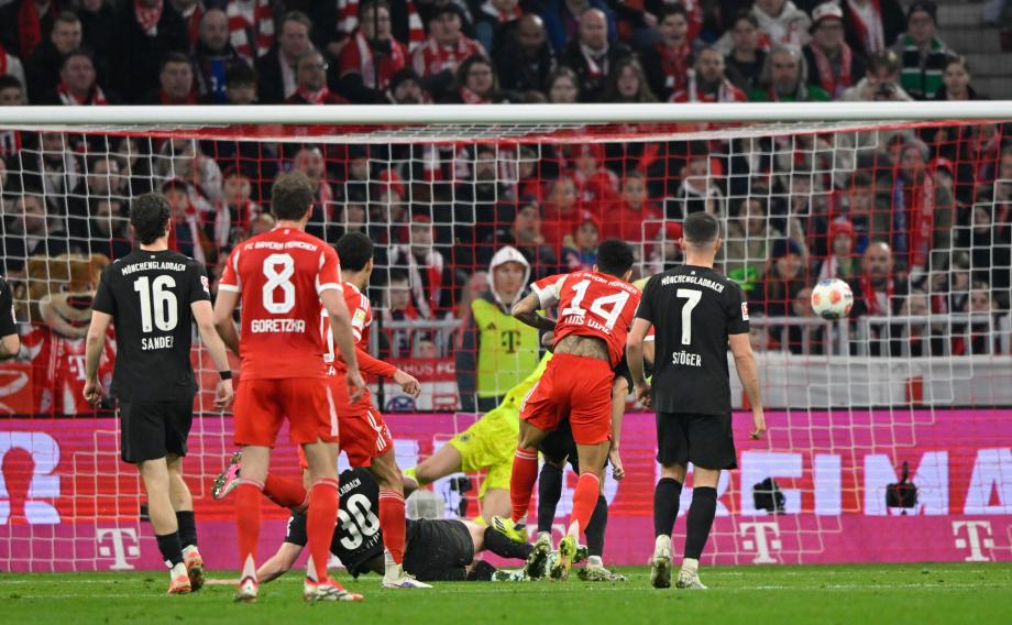 德甲-杰克逊造红+破门 拜仁4-1门兴先赛14分领跑