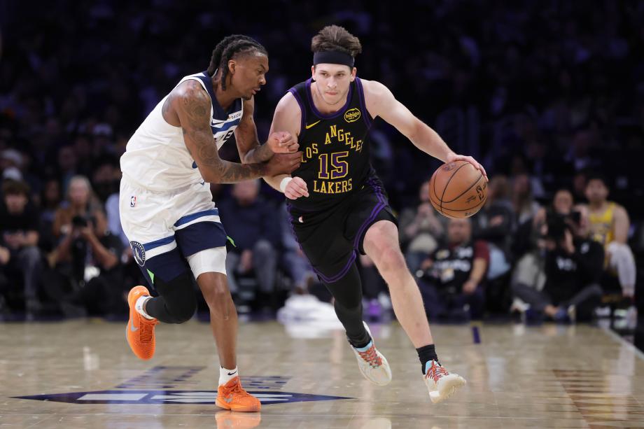 东契奇31+11+11里夫斯31分 湖人轻取森林狼三连胜