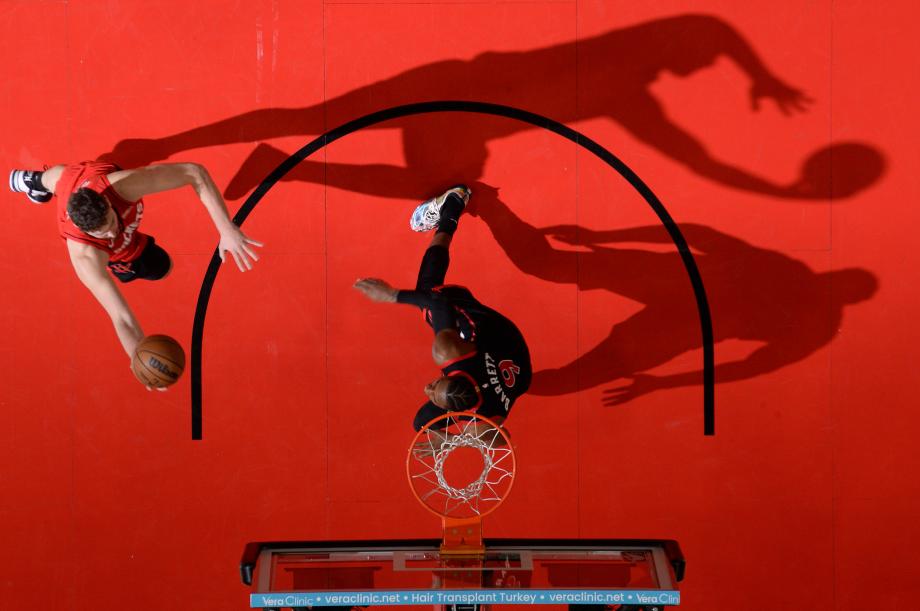 杜兰特29分申京14+13 火箭主场获胜赛季双杀猛龙