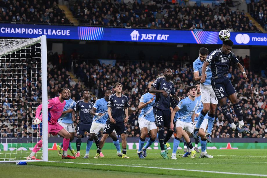 维尼修斯双响B席送点 皇马总分5-1曼城进八强