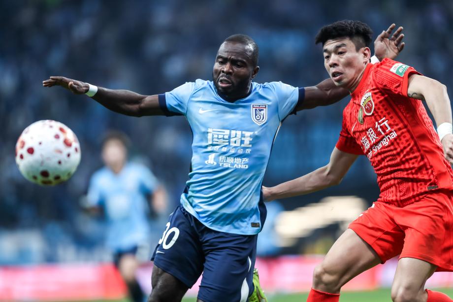 [图]马莱莱助攻阿奇姆彭建功 大连英博1-0上海海港山东炒股配资开户