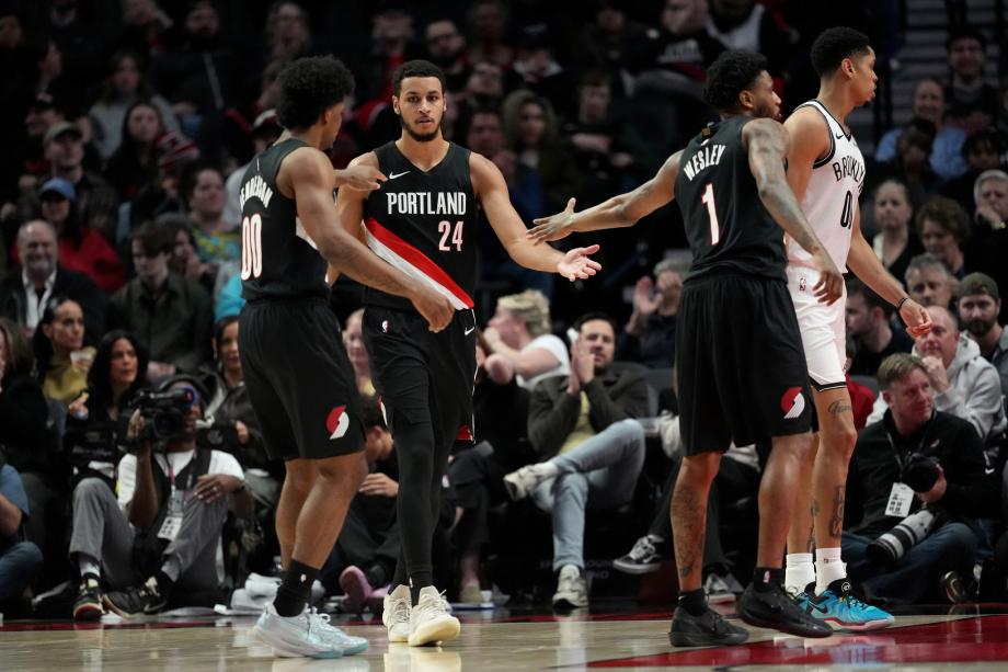 杨瀚森4+3卡马拉9记三分35分 开拓者狂胜篮网