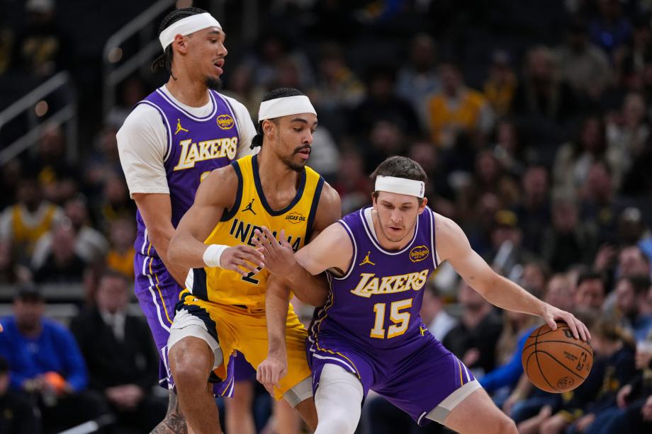 东契奇43分詹姆斯23+9+9 湖人四人20+客胜步行者