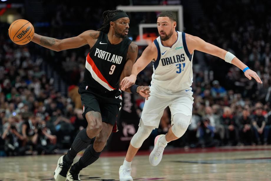 巴格利26+9弗拉格24分 独行侠100-93开拓者