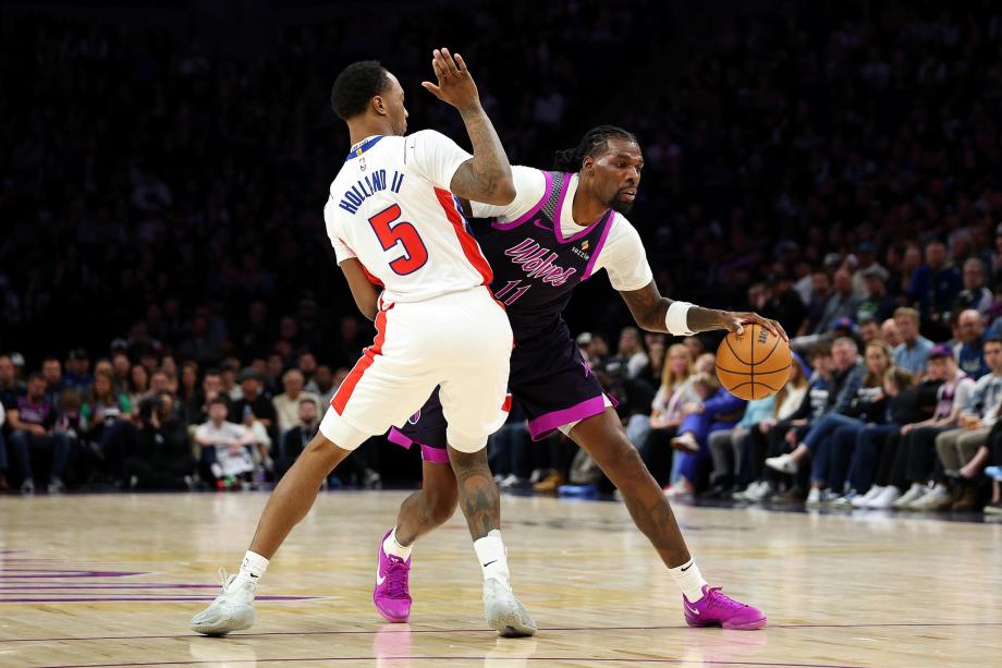 哈里斯18分迪温琴佐22分 活塞客场大胜森林狼