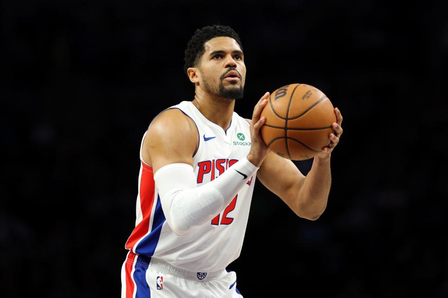 哈里斯18分迪温琴佐22分 活塞客场大胜森林狼