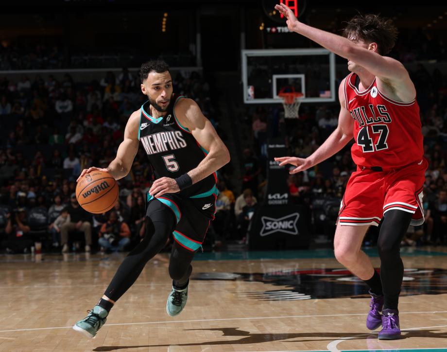 考沃德24+9塞克斯顿绝杀超时 灰熊1分险胜公牛