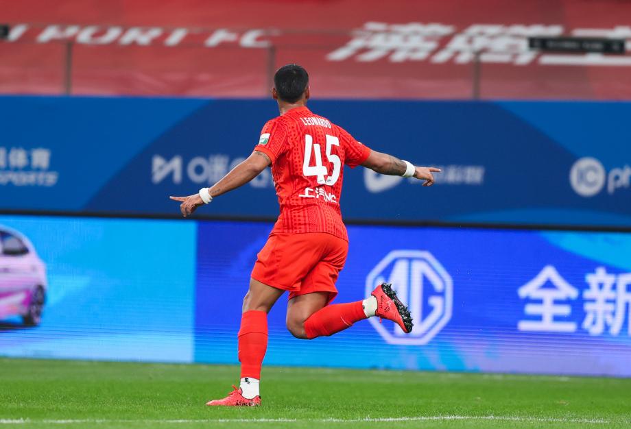 莱昂纳多王燊超进球 上海海港战胜云南玉昆