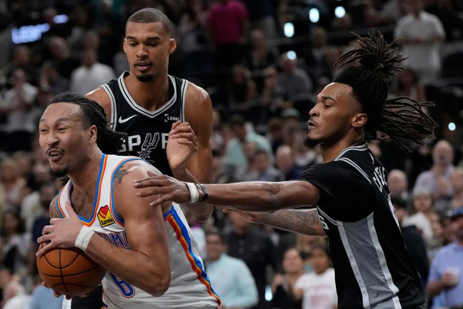 文班亚马28+10马刺大胜雷霆 NBA西决拖入抢七