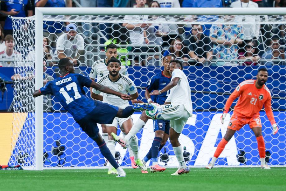 [图]世界杯：佛得角0-0沙特三连平小组第二出线配资头条