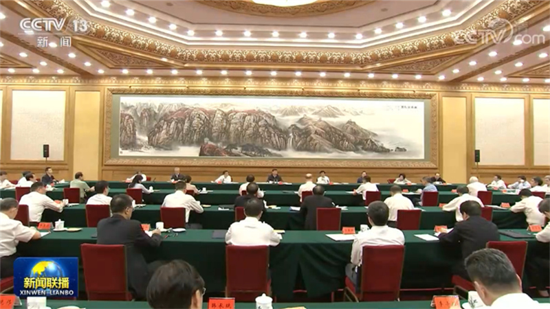 习近平主持召开科学家座谈会强调 面向世界科技前沿面向经济主战场 面向国家重大需求面向人民生命健康 不断向科学技术广度和深度进军