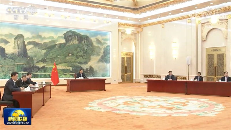 习近平听取贺一诚述职报告