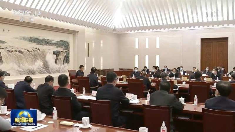 全国人大常委会党组举行会议 学习贯彻习近平总书记在中央人大工作会议上的重要讲话和会议精神