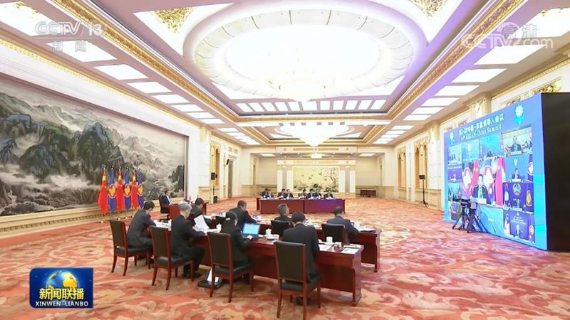 李克强出席第24次中国-东盟领导人会议
