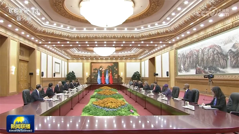 习近平会见联合国秘书长