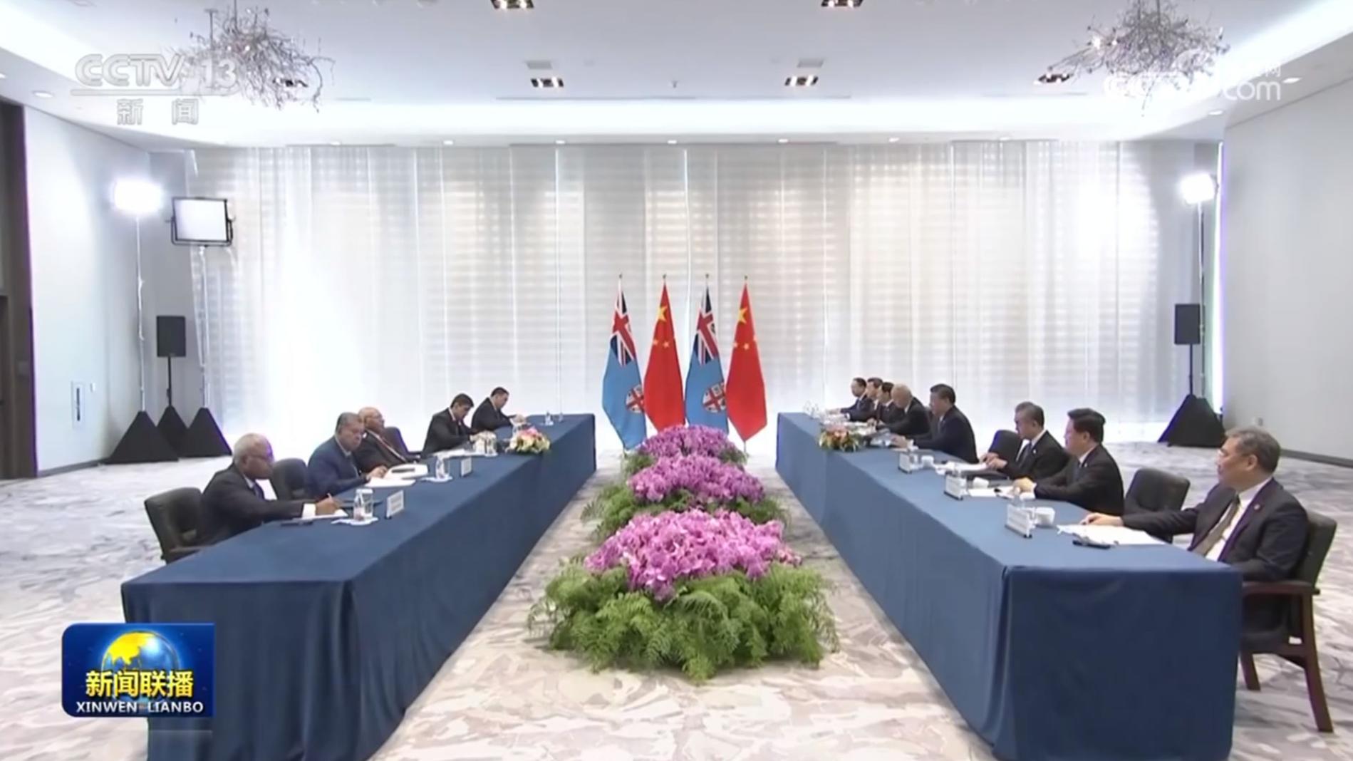 习近平会见斐济总理