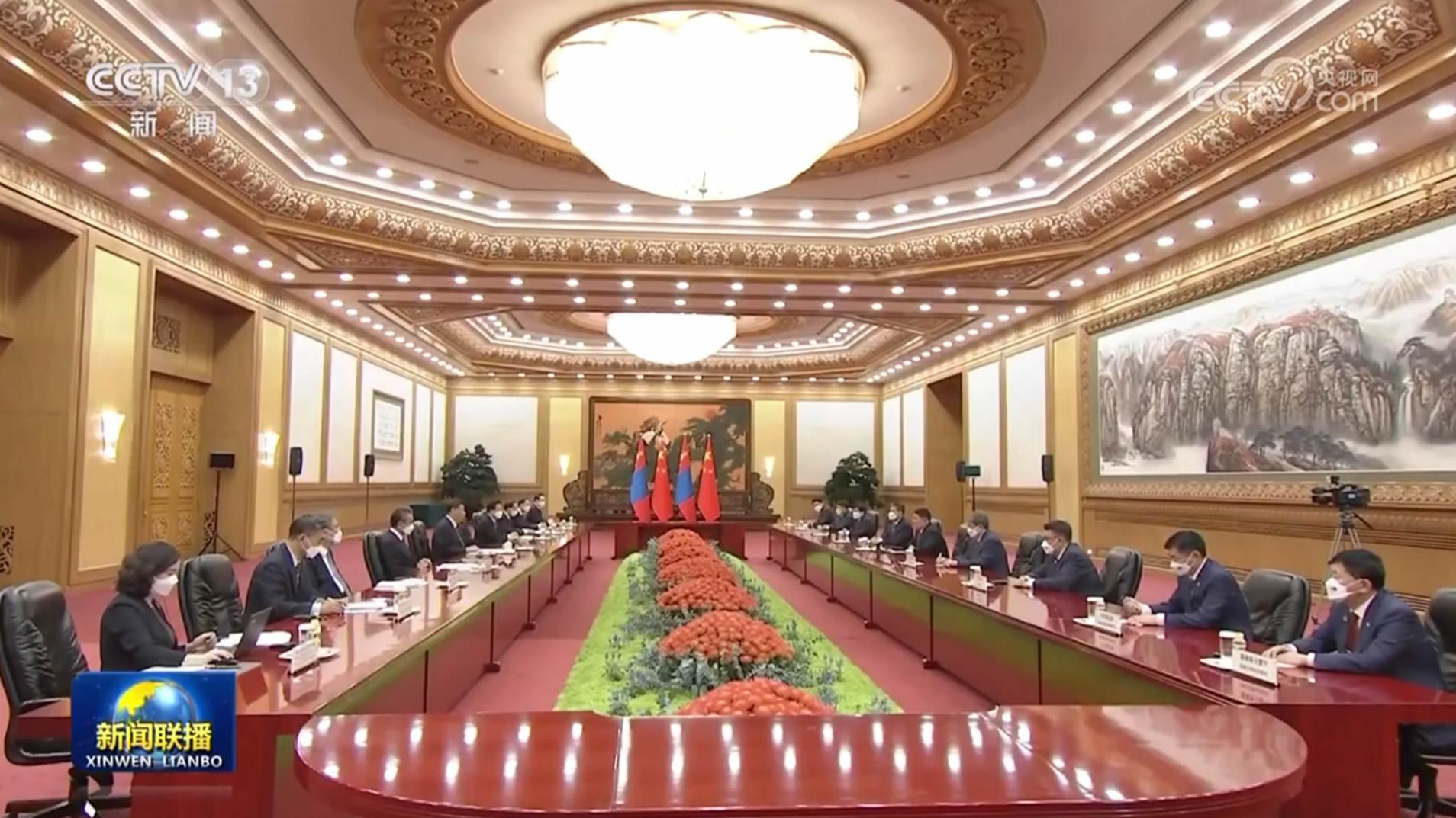 习近平会见蒙古国总理