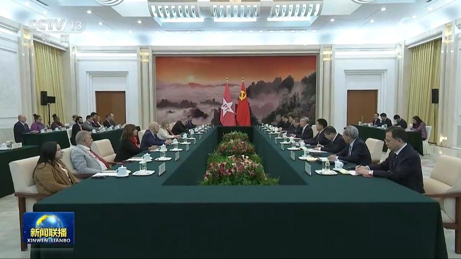 李希会见巴西劳工党高级干部考察团