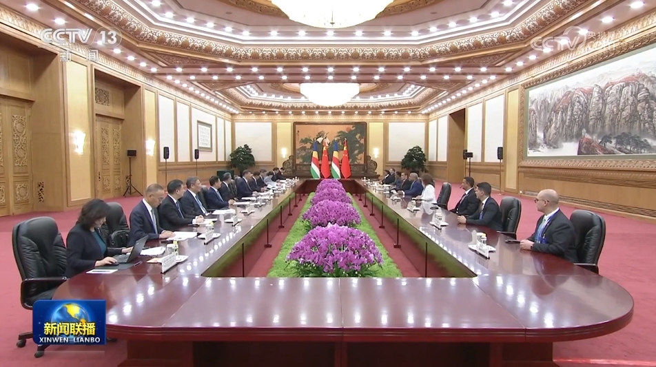 习近平会见塞舌尔总统