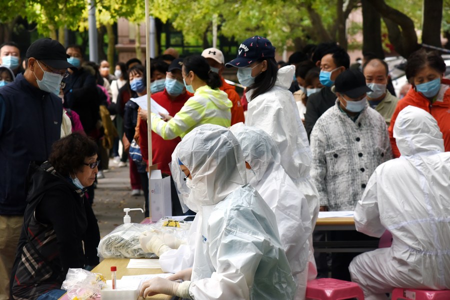 East China S Qingdao Conducts City Wide Covid 19 Testing After New Cases Emerge 英语频道 央视网 Cctv Com