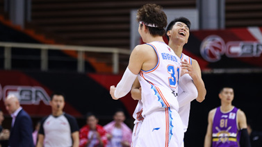 f1车手排名2020_2020F1赛季车队队友间成绩比较,维斯塔潘居统治地位,维特