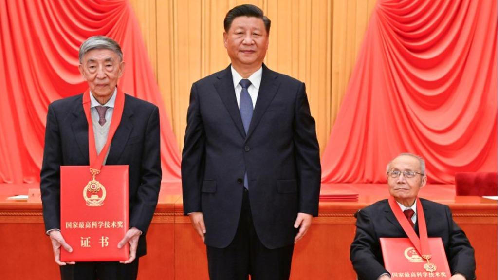 Xi Presents China's Top Science Award To Aircraft Designer, Nuclear ...