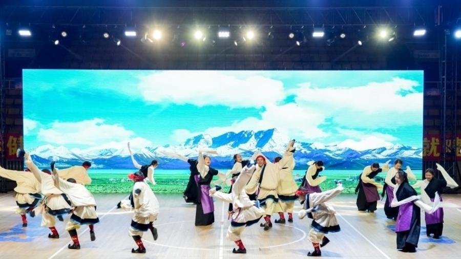 “00後”藏舞傳承人嘎吉達加：優秀傳統文化需要一代代傳承下去