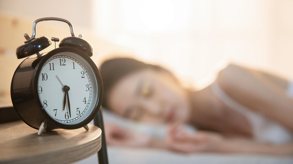 睡眠健康参考来了,推荐成年人晚11点前入睡