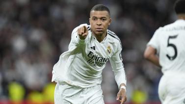 常德市衛(wèi)健系統(tǒng)圓滿(mǎn)完成“湘超”常德主場(chǎng)賽事醫(yī)療保障工作