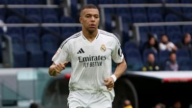 U16國(guó)足踢東帝汶首發(fā)預(yù)測(cè)，鄺兆雷意外替補(bǔ)+謝晉首發(fā)，萬(wàn)項(xiàng)領(lǐng)銜